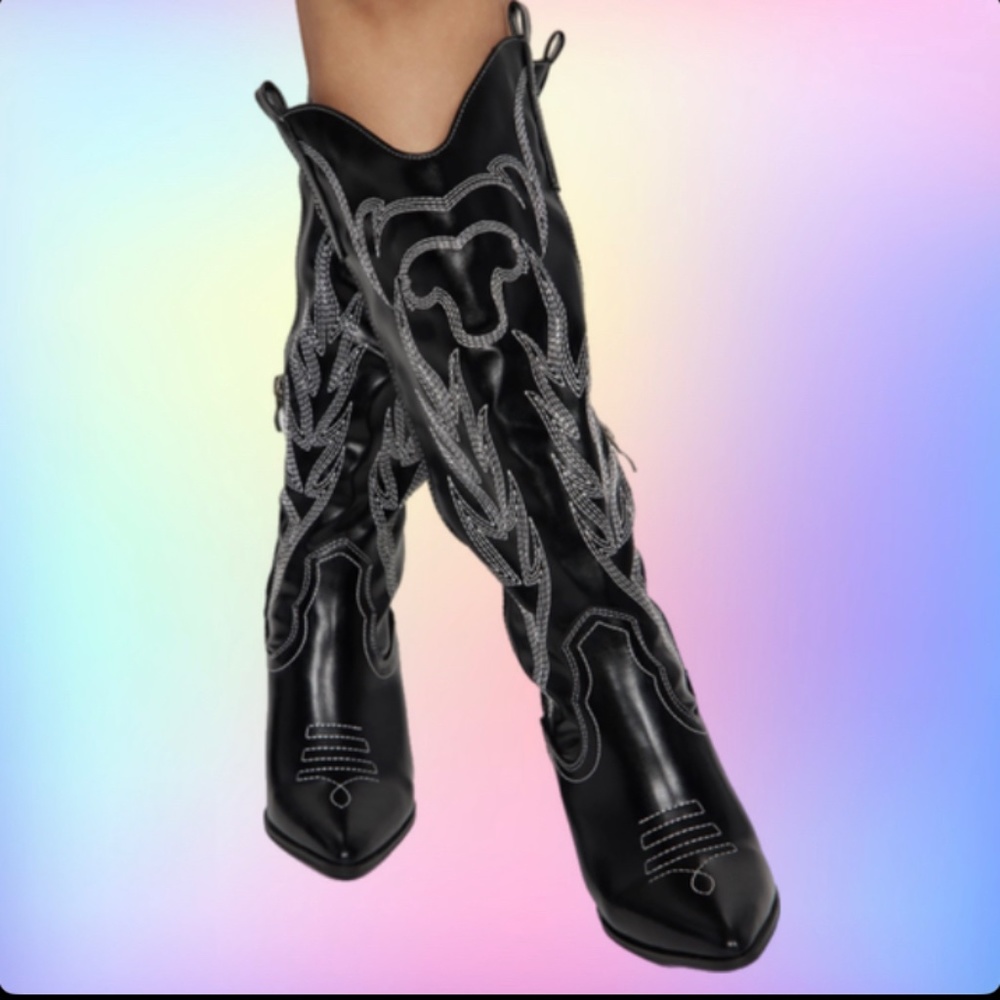 Cowboy Boots 👢